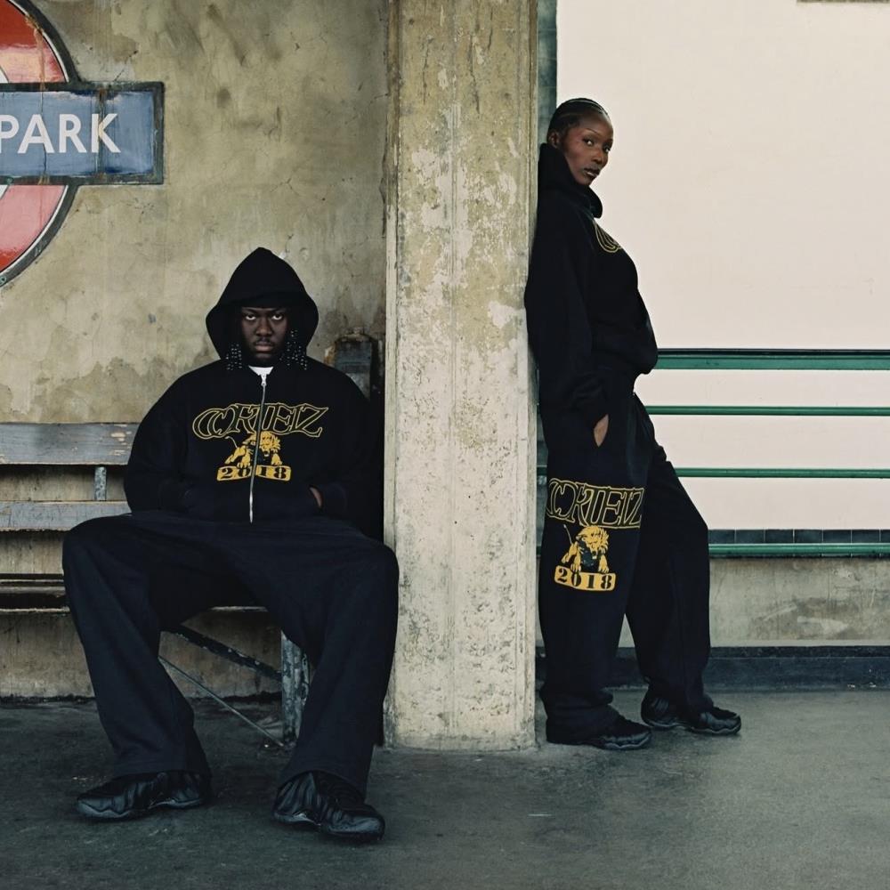 Corteiz Lion Varsity Open Hem zip set