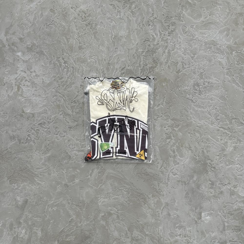 Syna world crest Tee