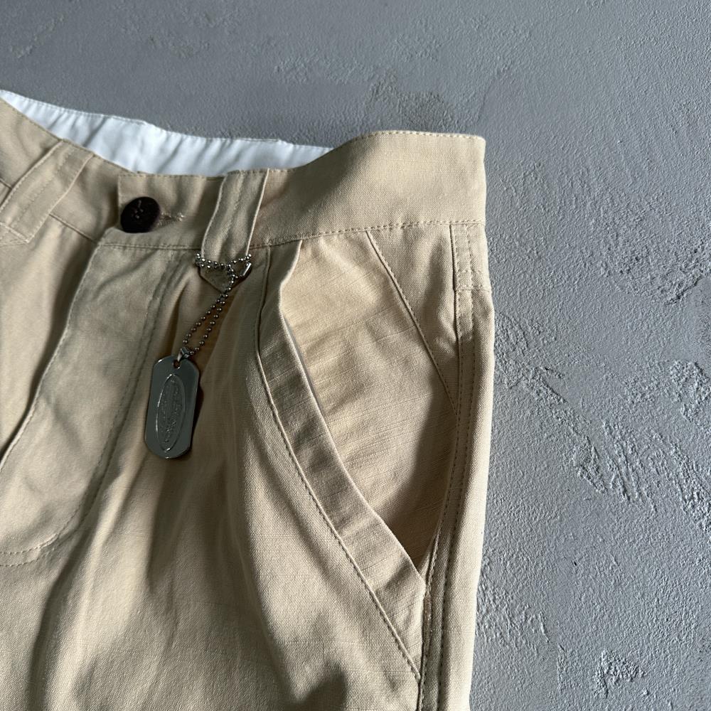 Slant pocket khaki shorts