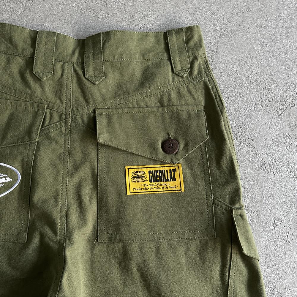 Slant pocket green shorts