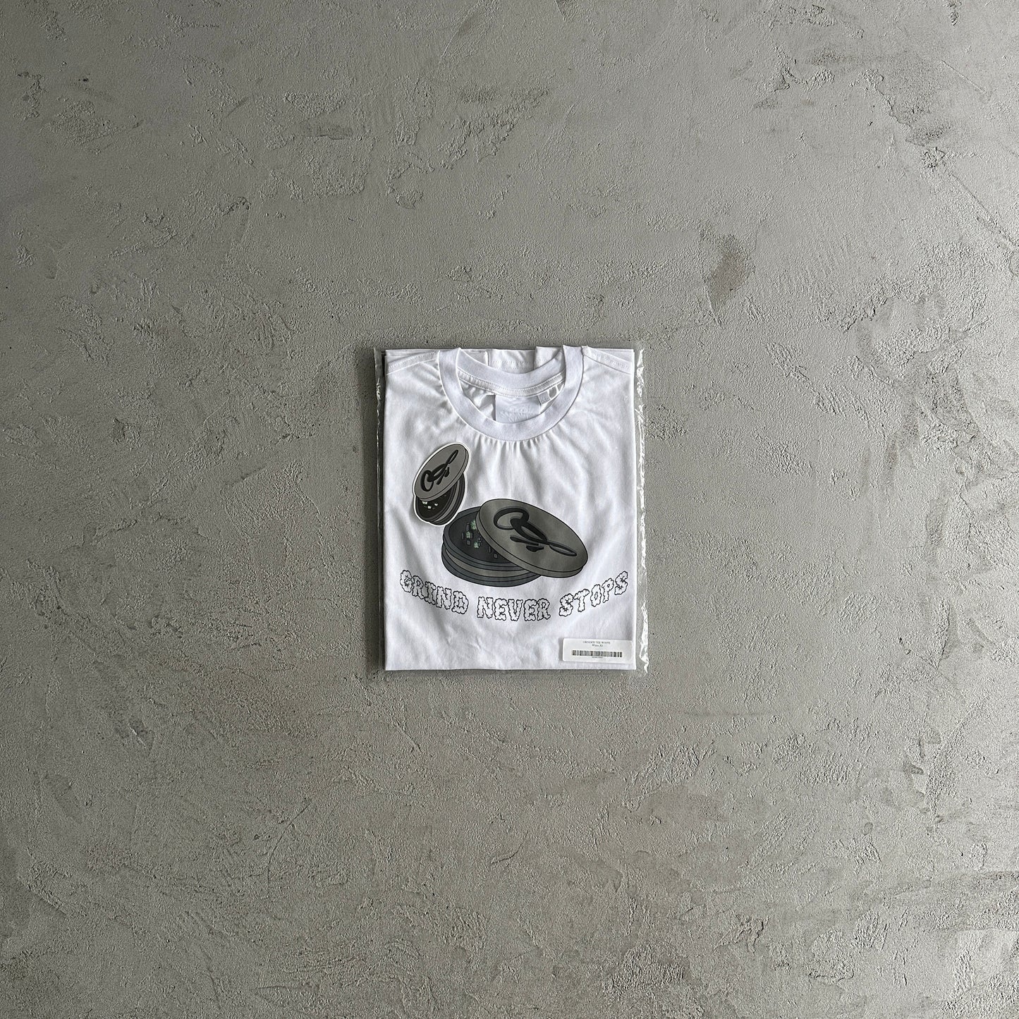 SY grinder tee white