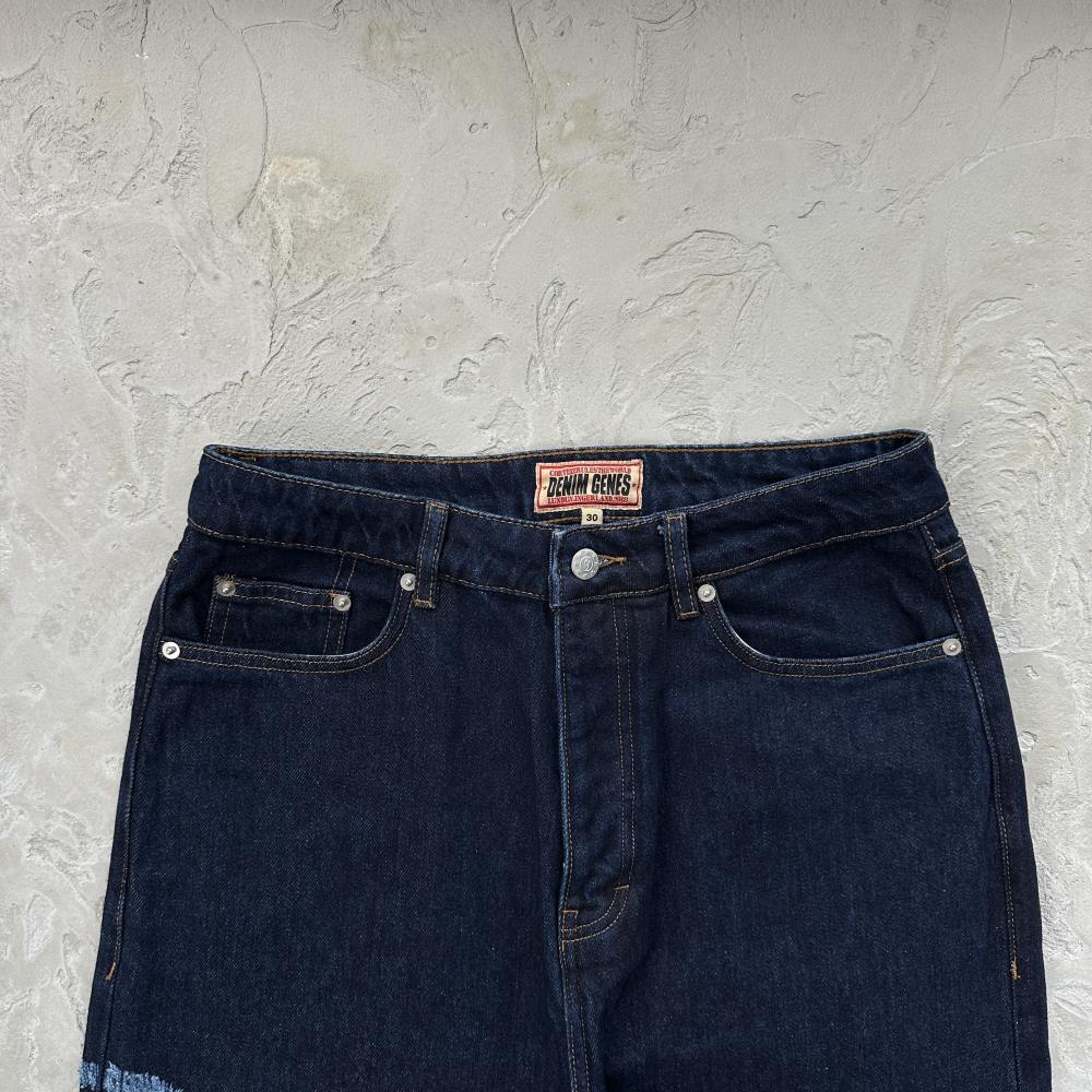TYPE I FRAYED DENIM PANTS