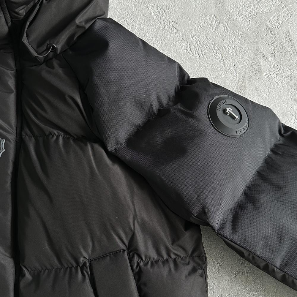 decoded arch puffer-black
