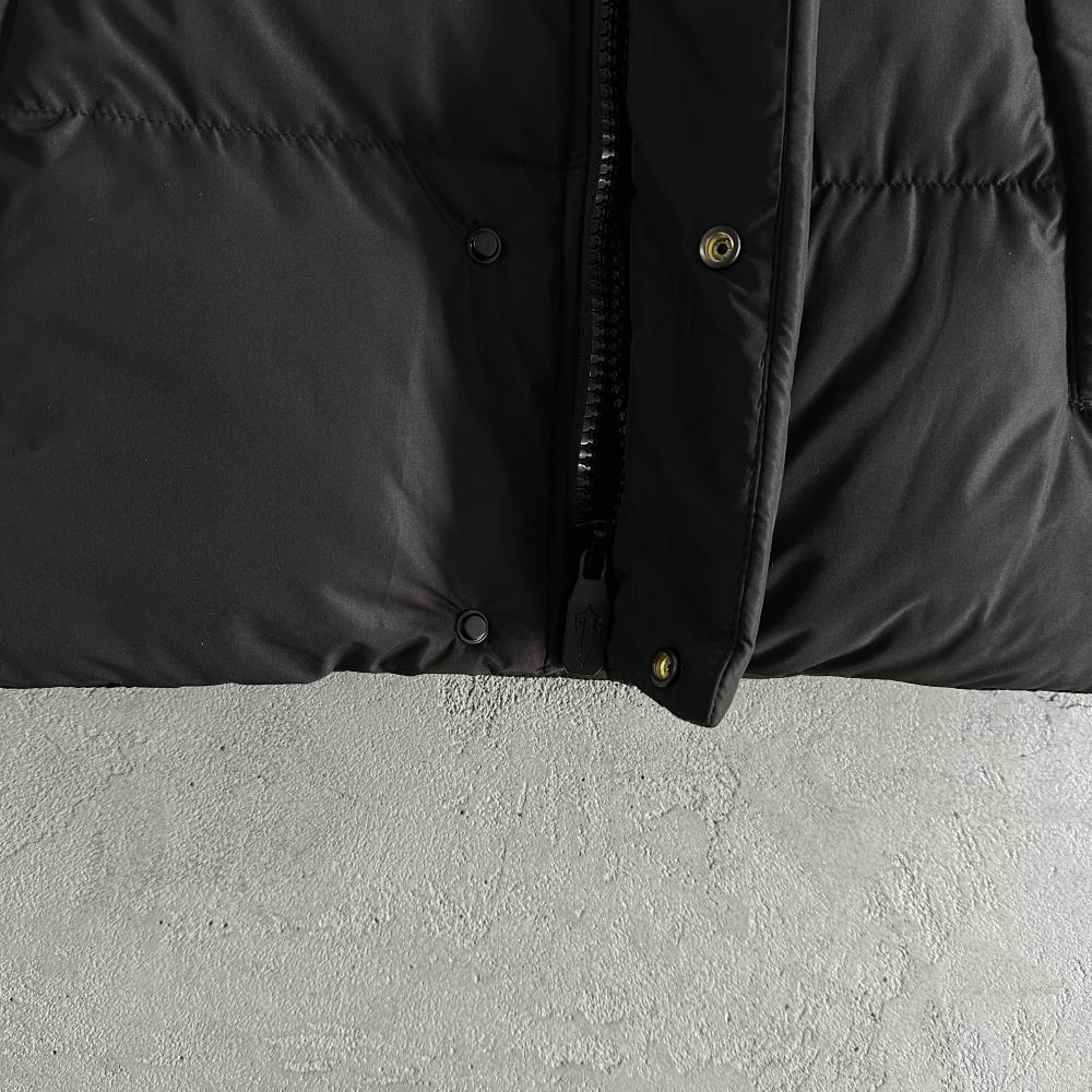 decoded arch puffer-black