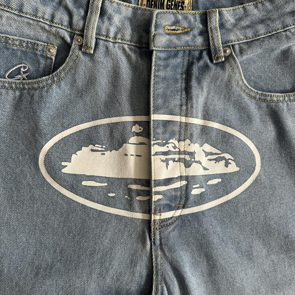 CR island baggy jeans
