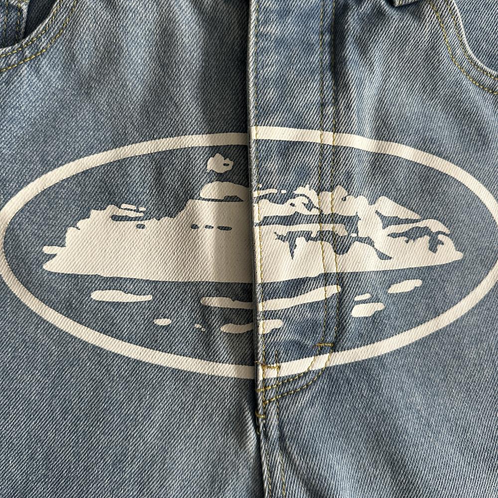 CR island baggy jeans