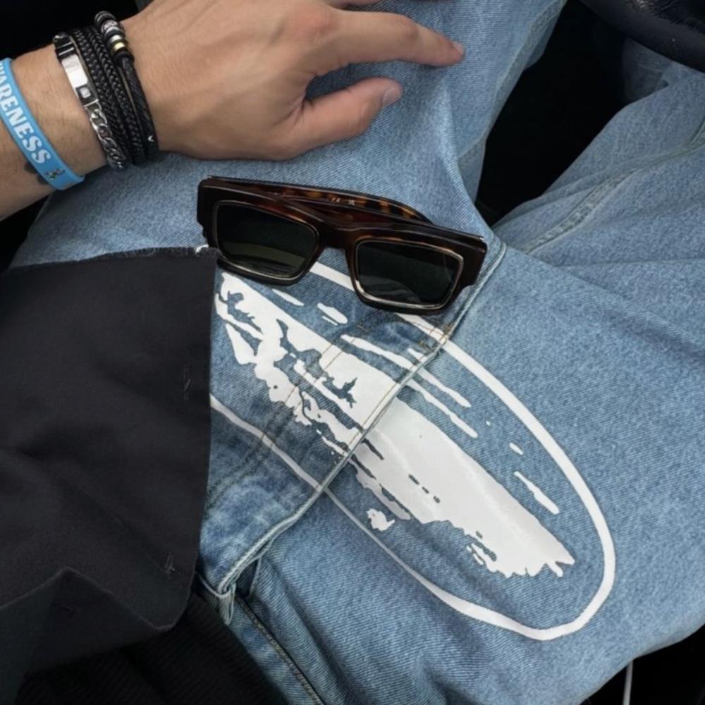 CR island baggy jeans