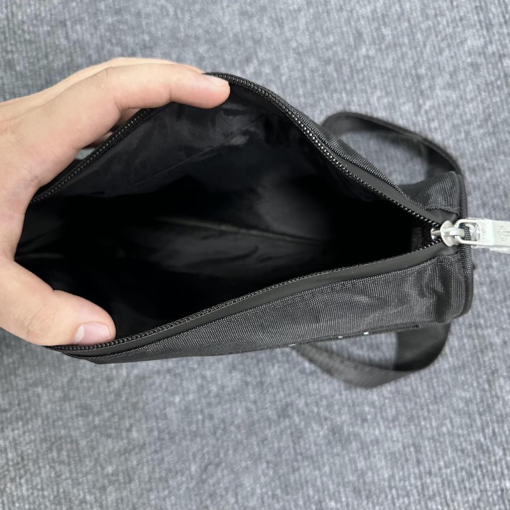 DECODED 2.0 bag - black