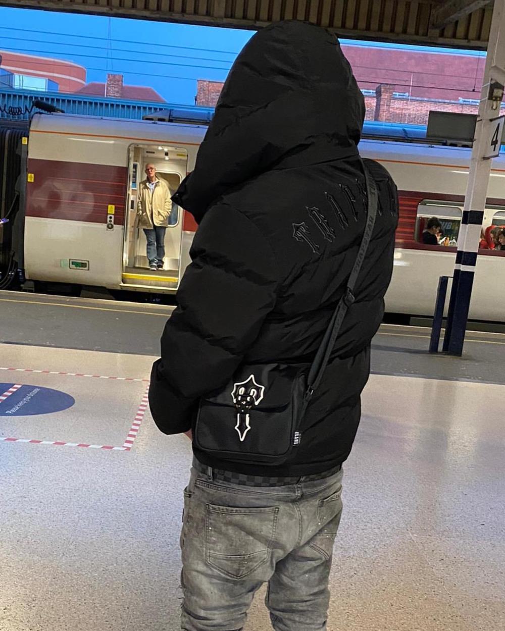 Dark Metal Buckle Irongate Jacket Detachable Hood