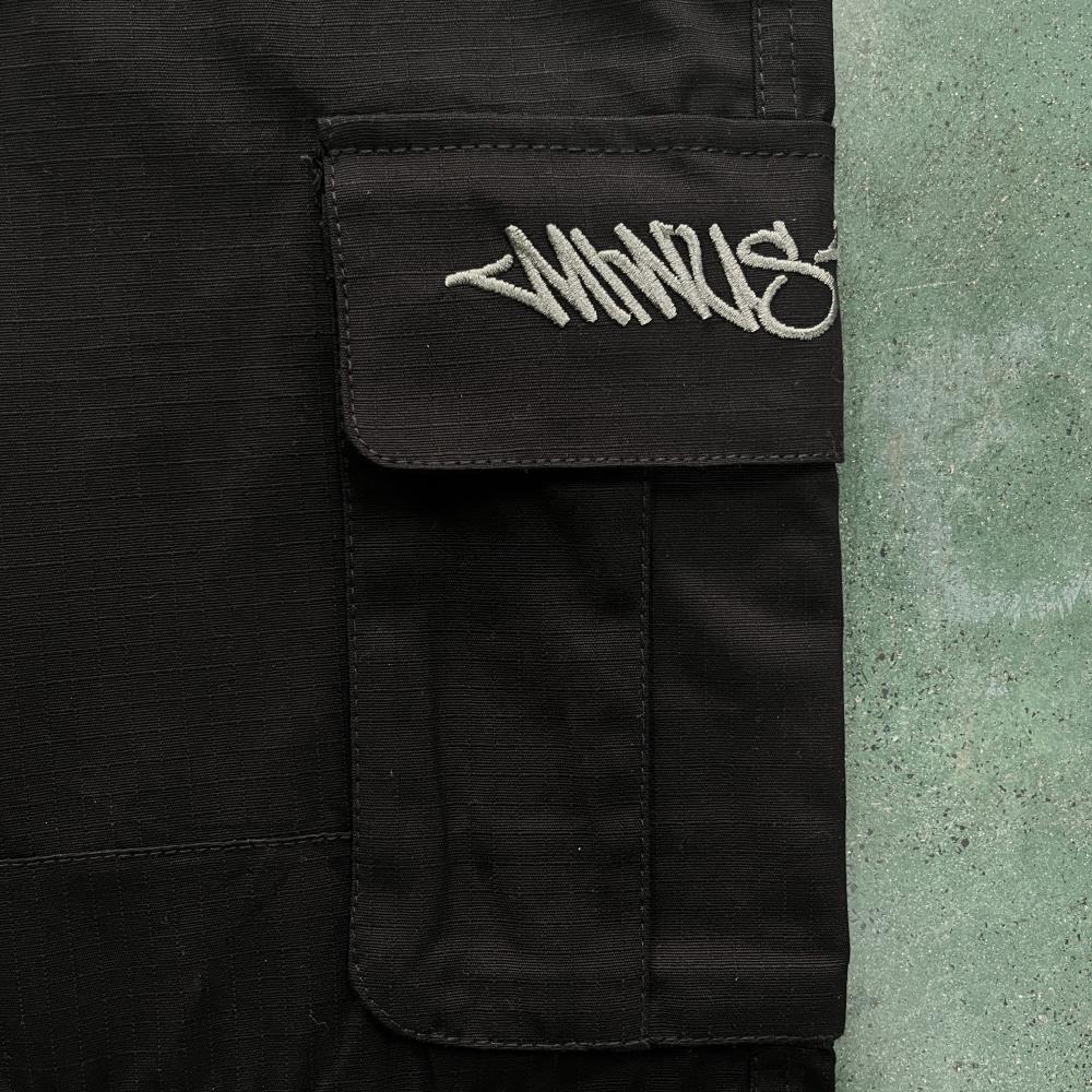 MT detachable cargo pants
