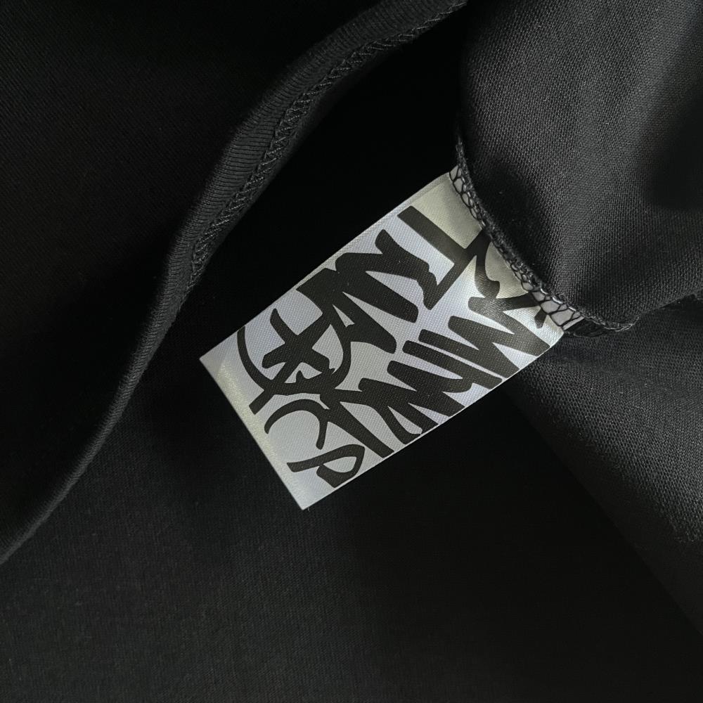 MT letter t-shirt