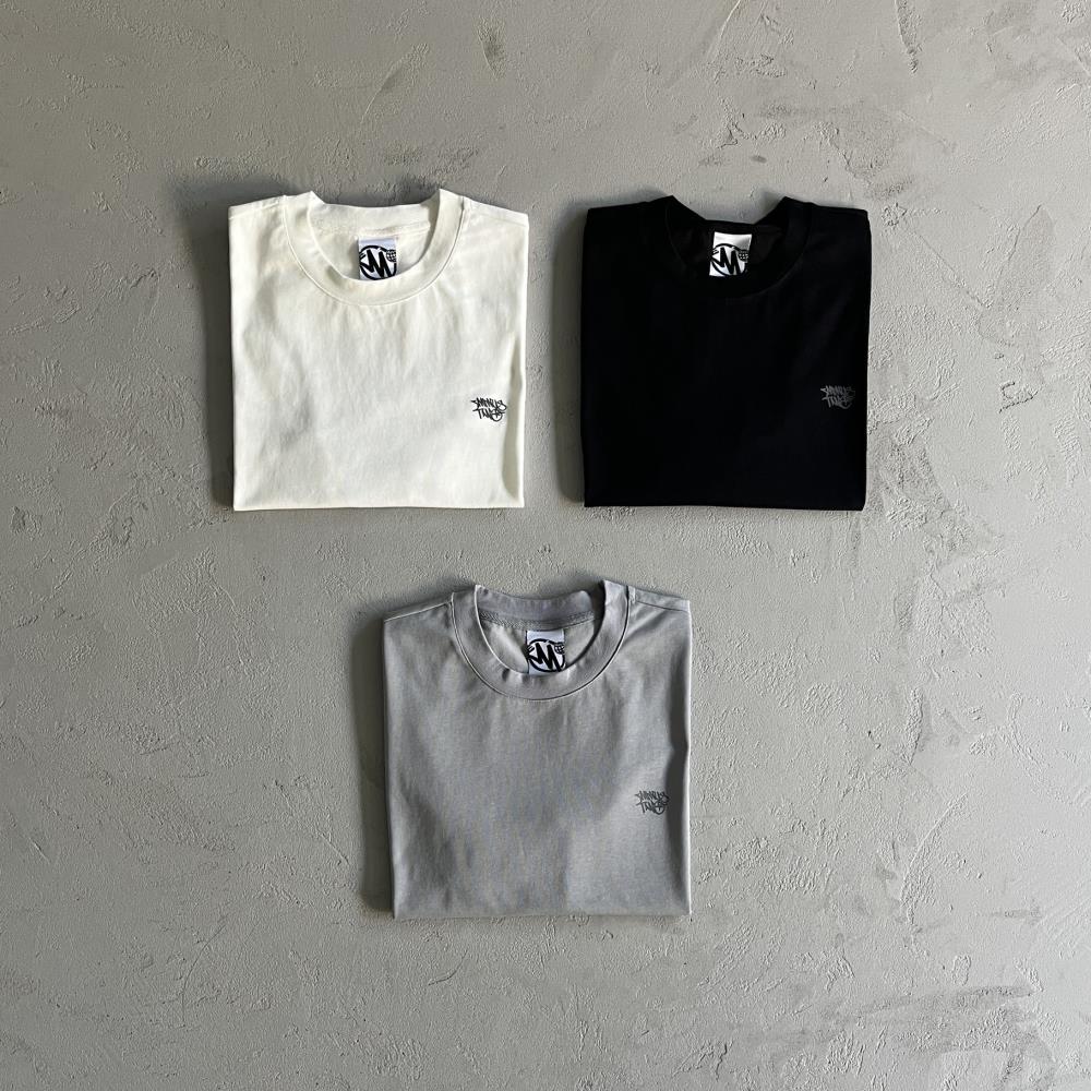 MT letter t-shirt