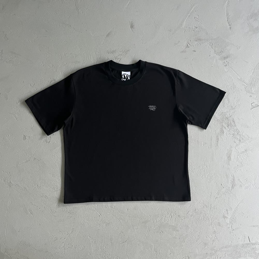 MT letter t-shirt