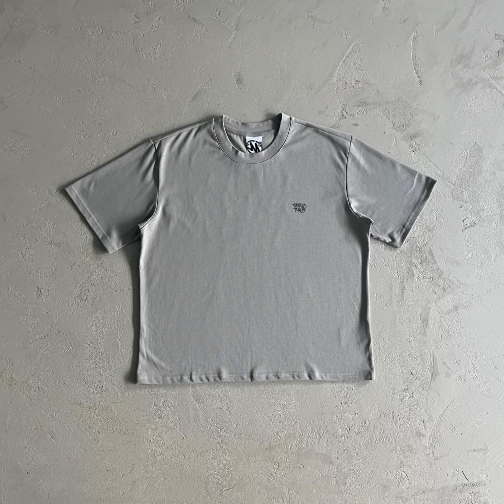 MT letter t-shirt