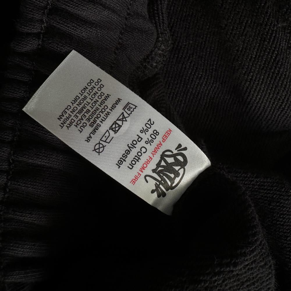 Syna Men's Black T-shirt