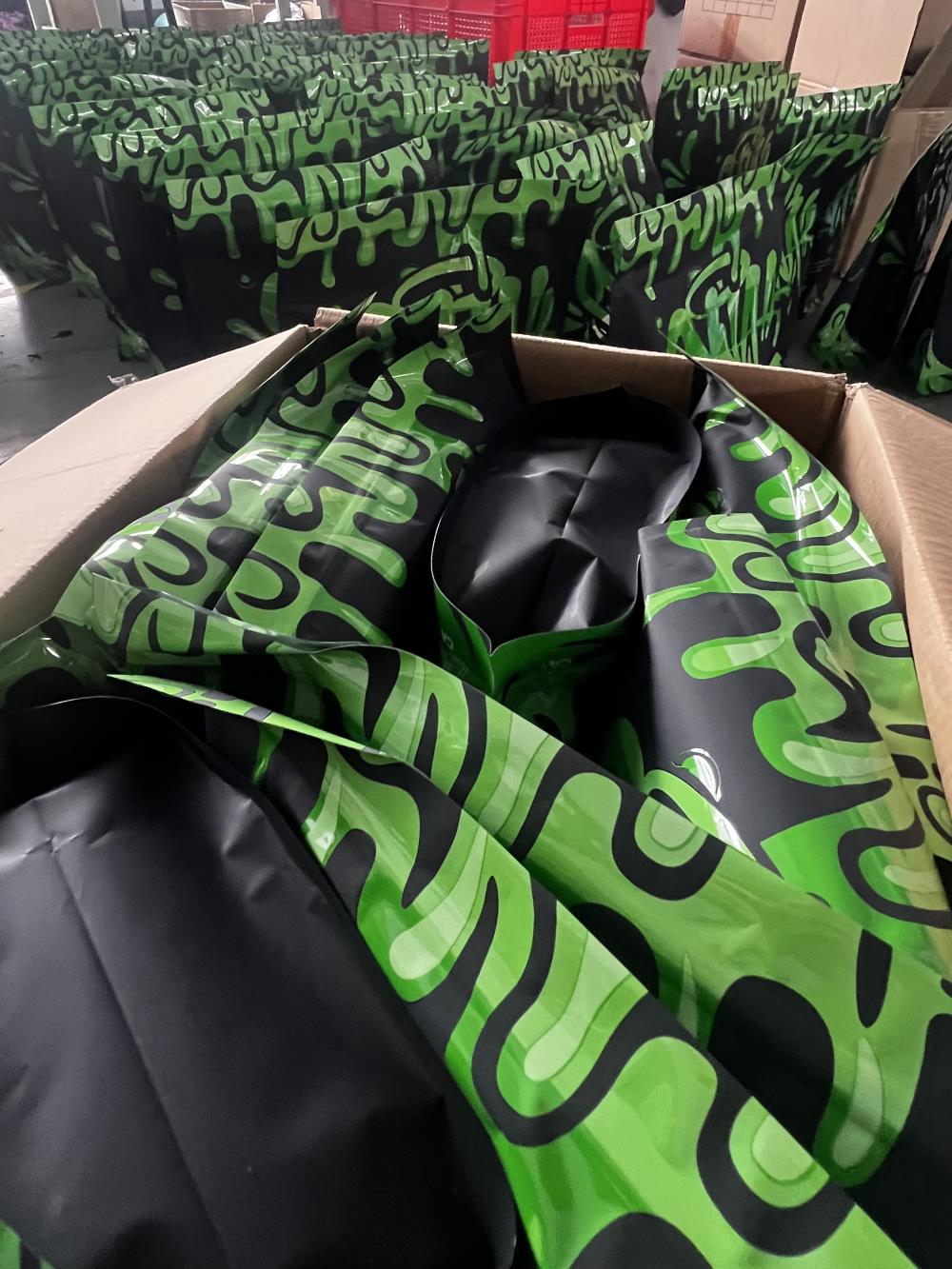 Syna Men's Black T-shirt