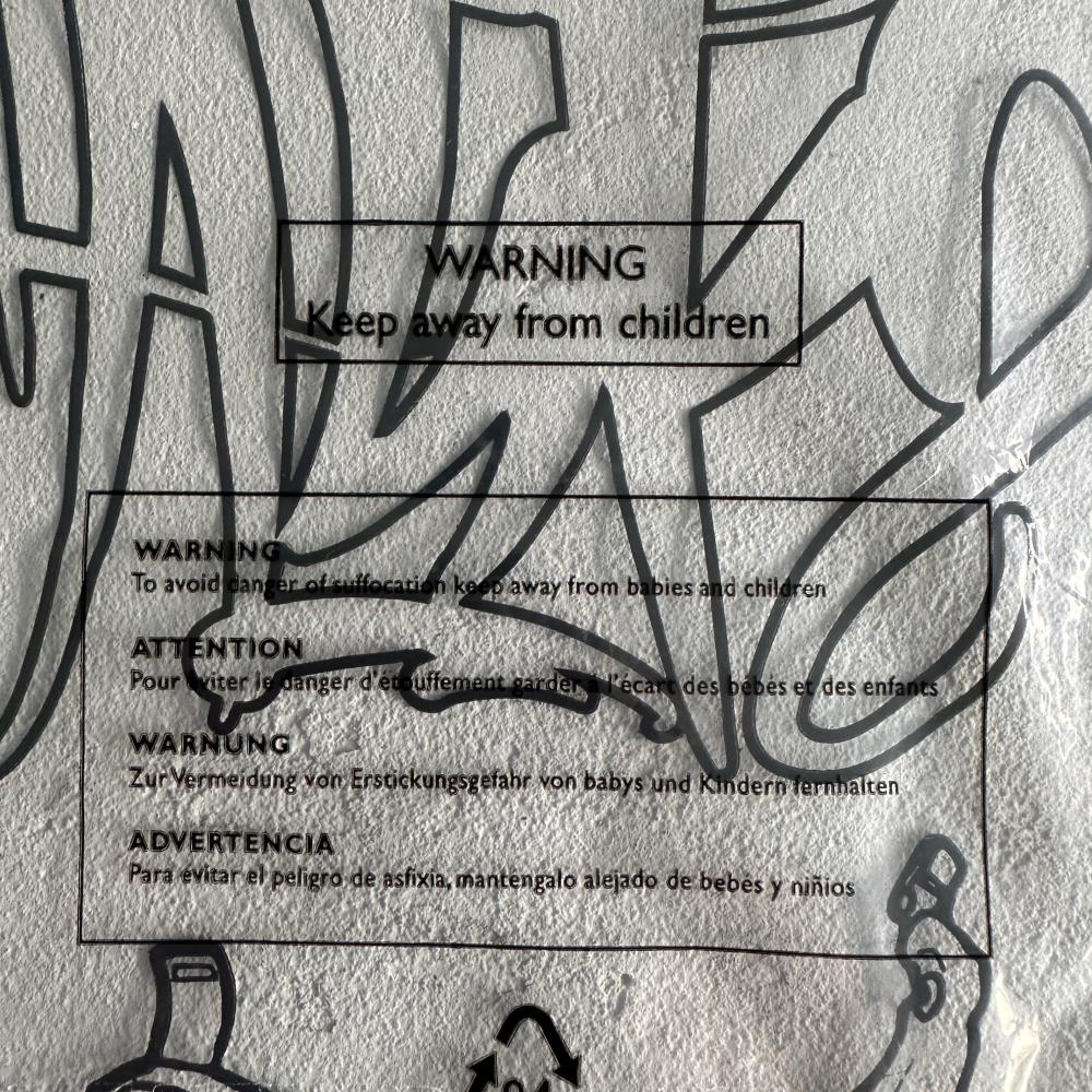 Syna Men's Black T-shirt