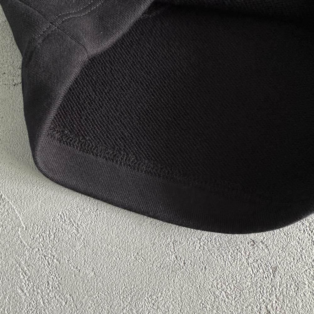 Syna Men's Black T-shirt