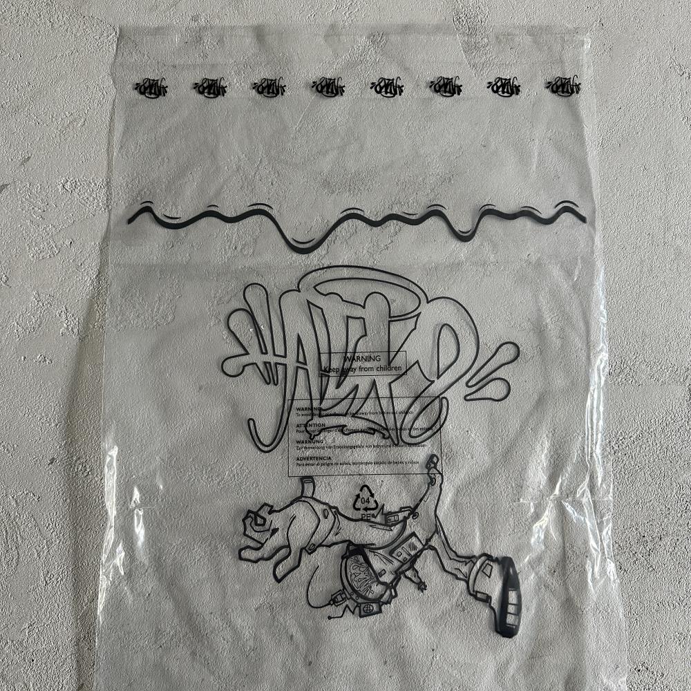 Syna Men's Black T-shirt