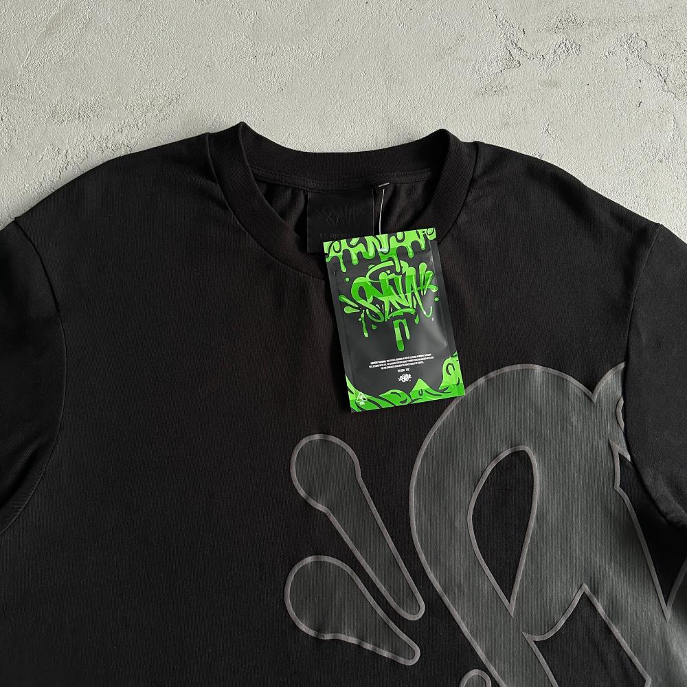 Syna Men's Black T-shirt