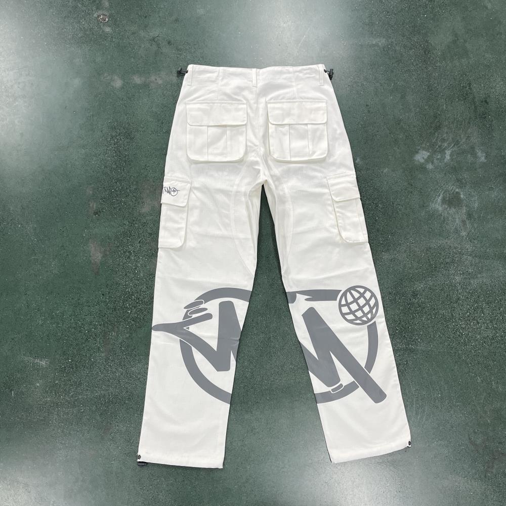 White Graff Cargos