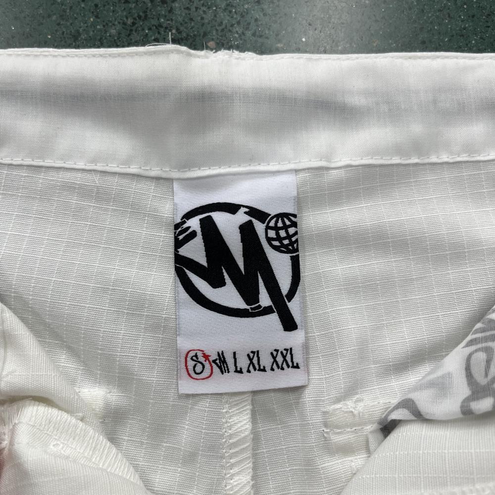 White Graff Cargos