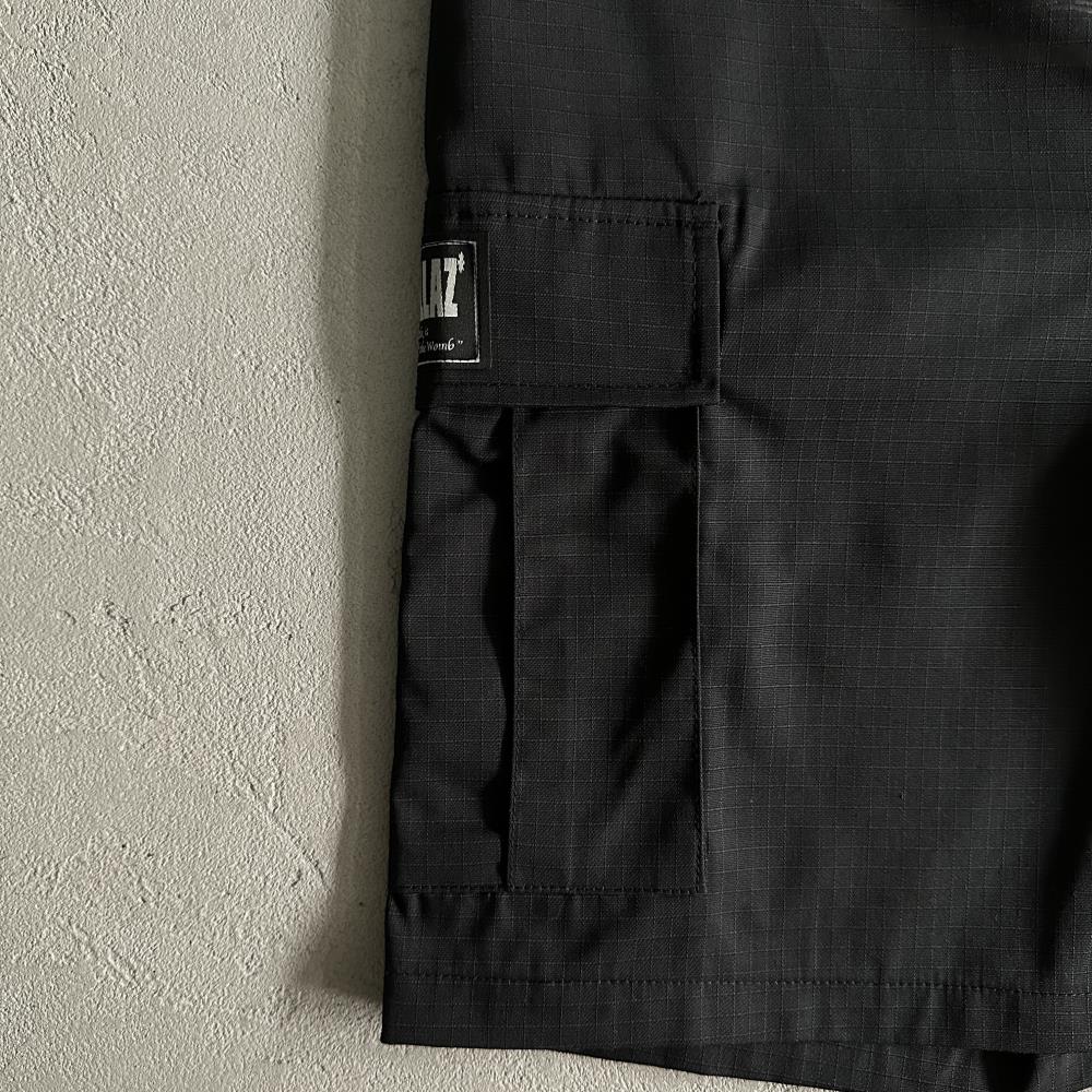 black cargo shorts