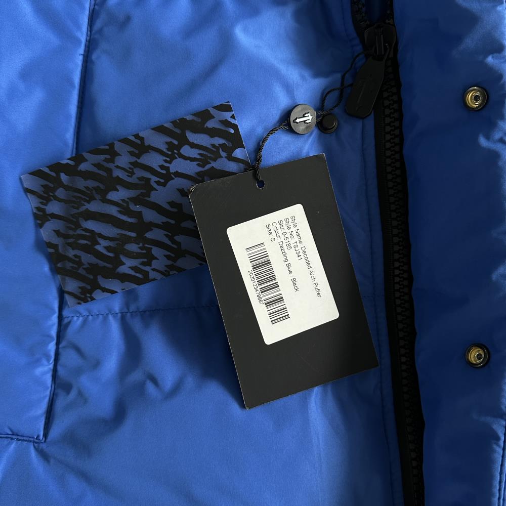 decoded arch puffer-black blue