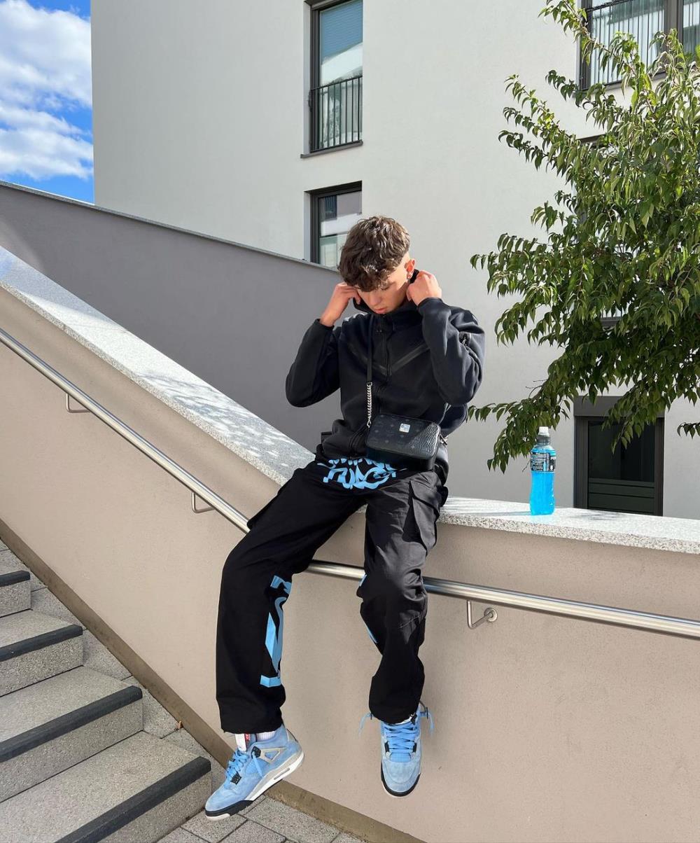 Dusty Blue Graff Cargos