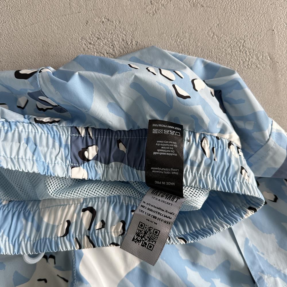 windbreaker suit