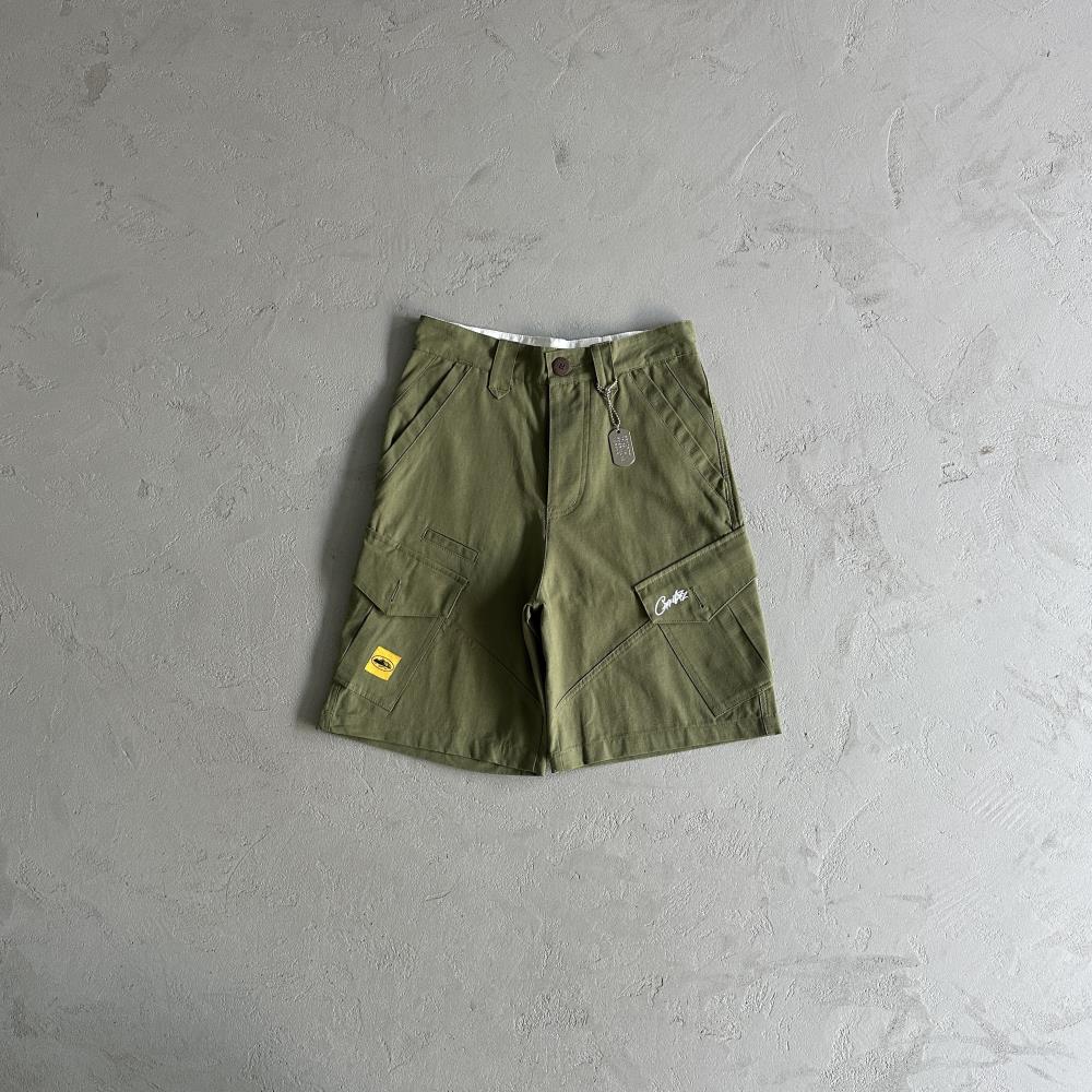 Slant pocket green shorts