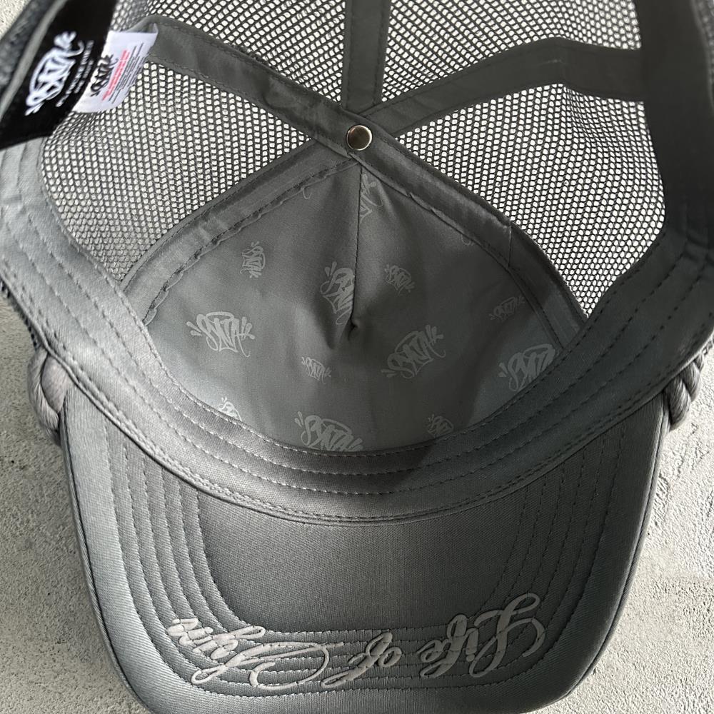 syna trucker cap
