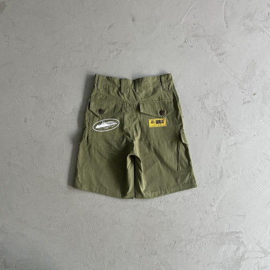 Slant pocket green shorts