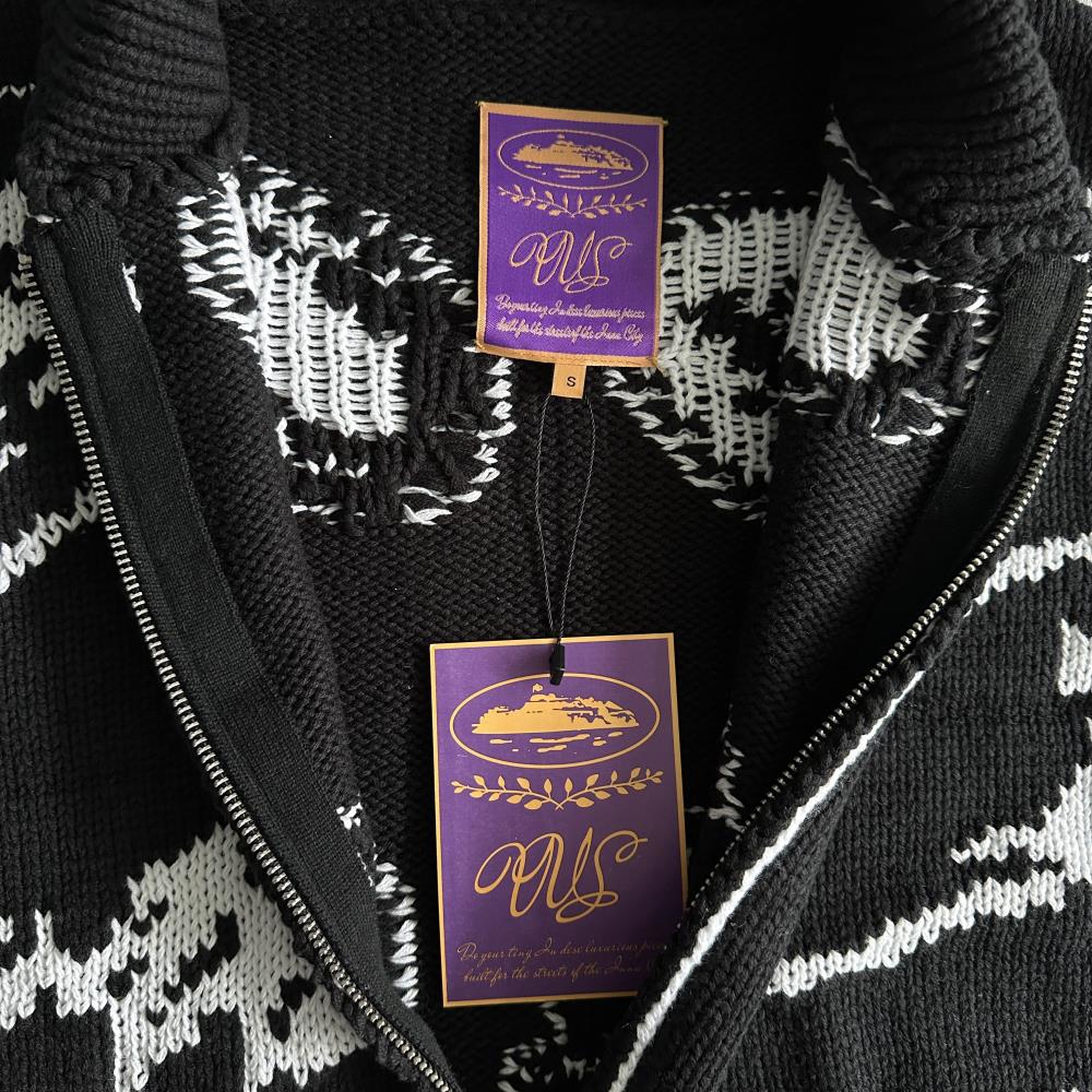 heavy knit jacquard sweater black