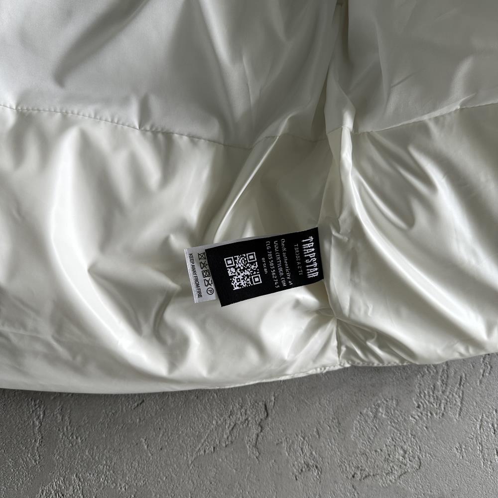irongate embossed puffer