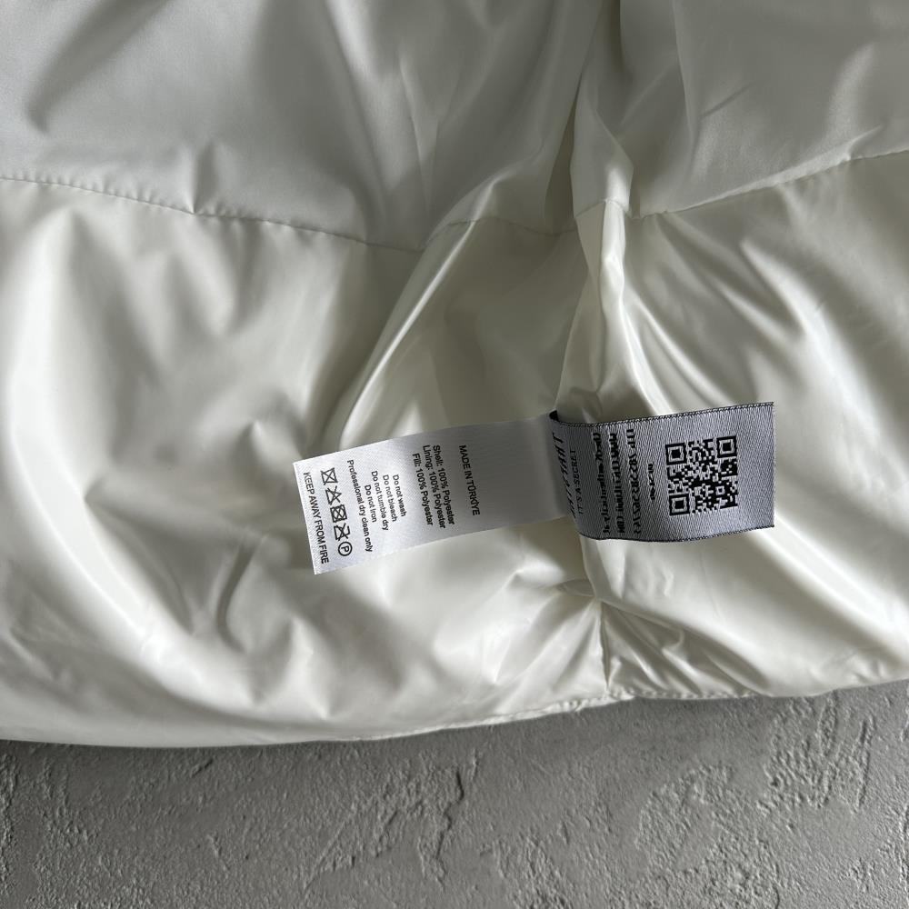 irongate embossed puffer