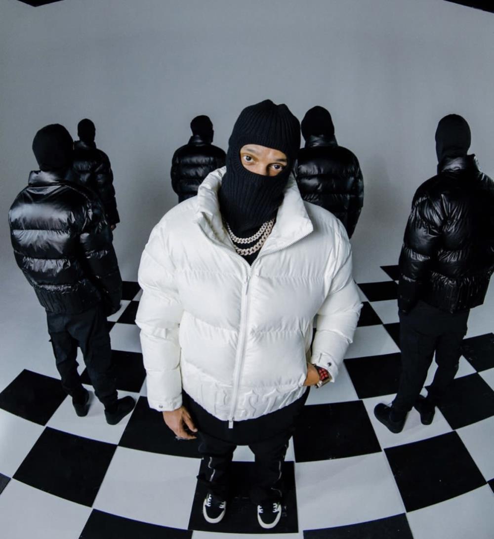 irongate embossed puffer