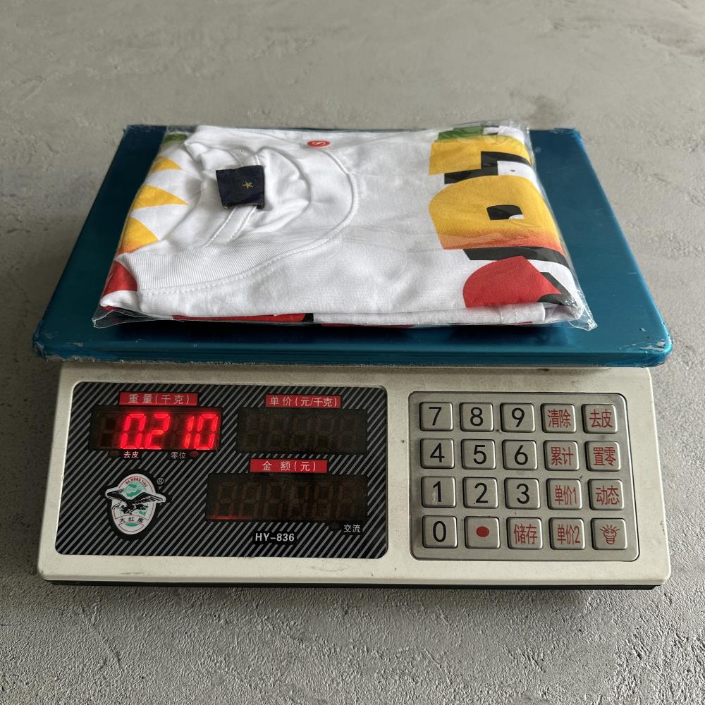 peaceinnaworld tee-White