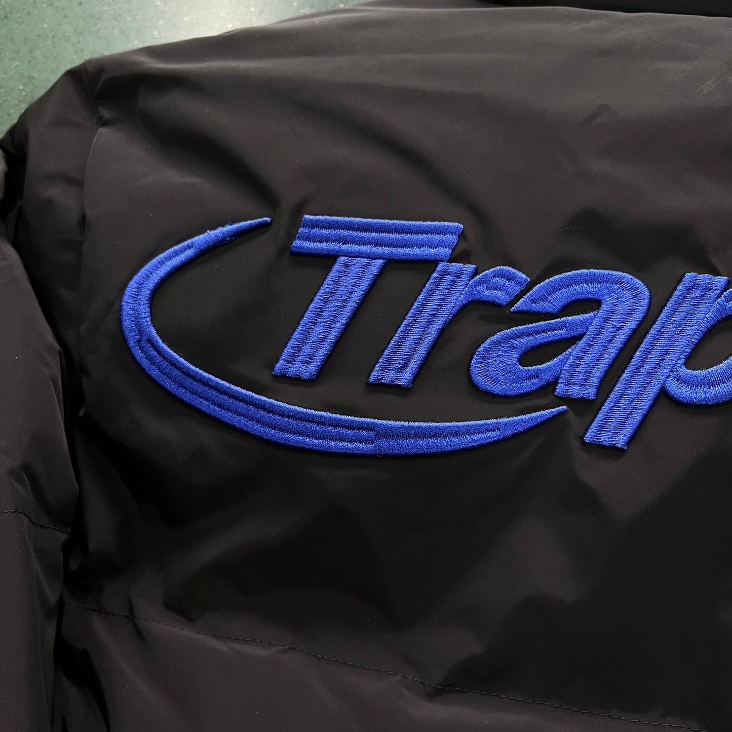 HYPERDRIVE PUFFER JACKET-blue black