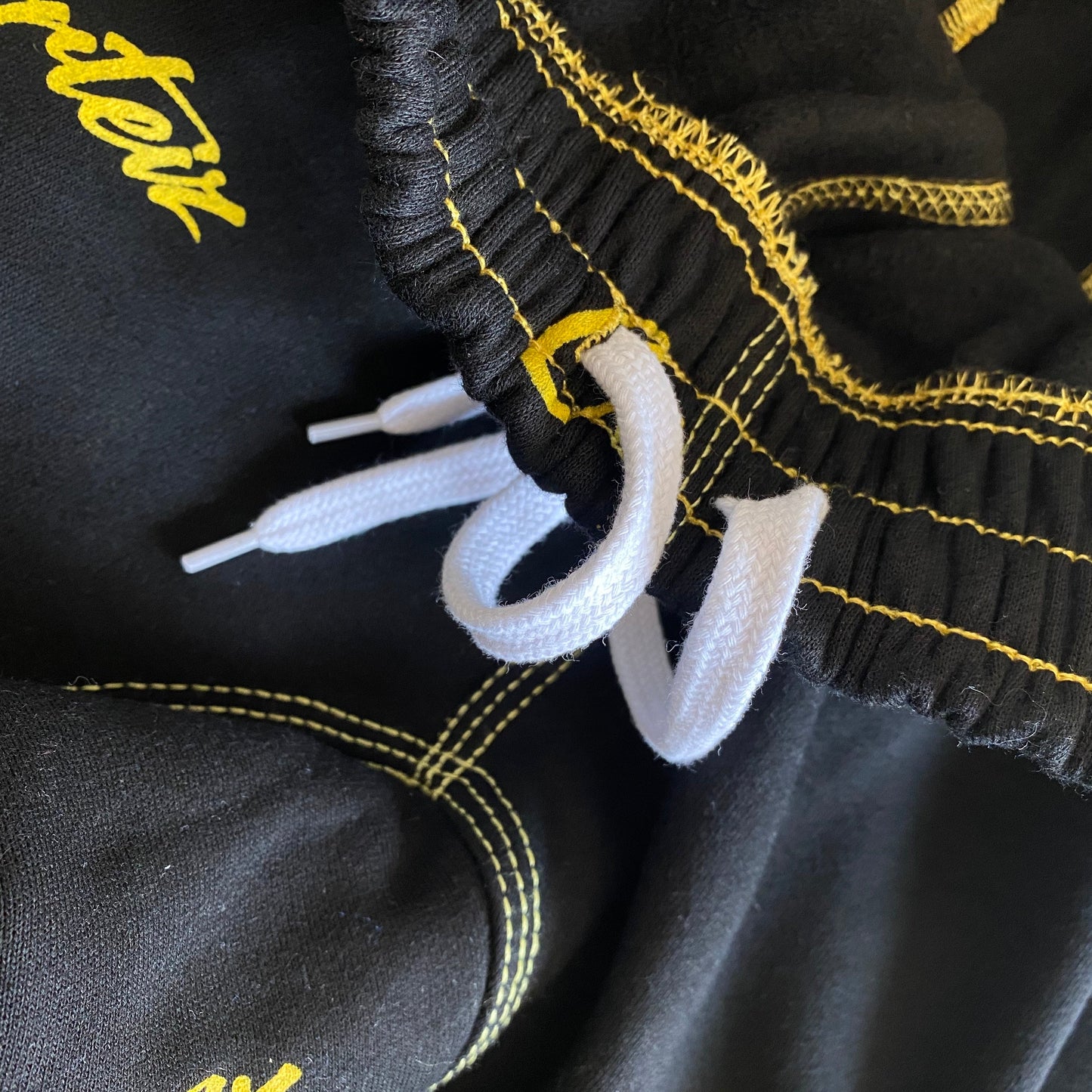 corteiz black joggers