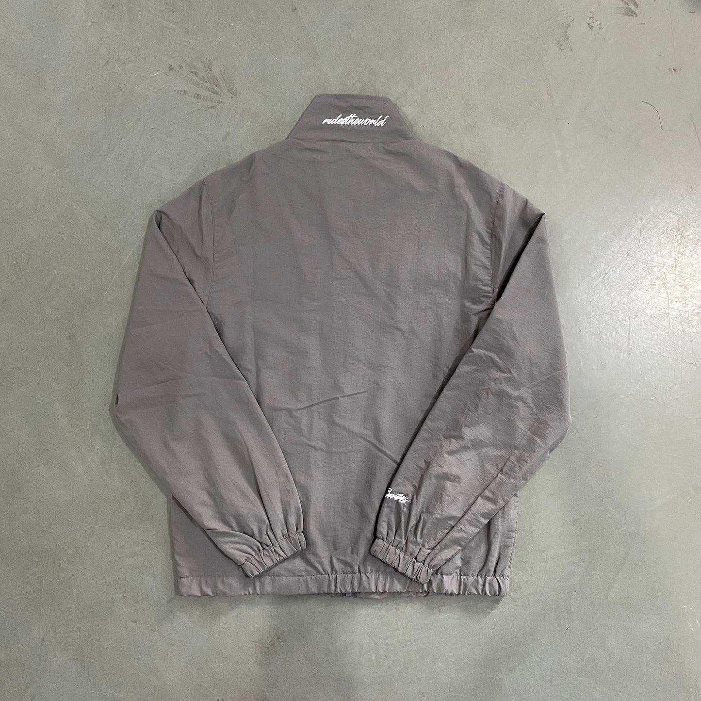 Gray shukushuku suit