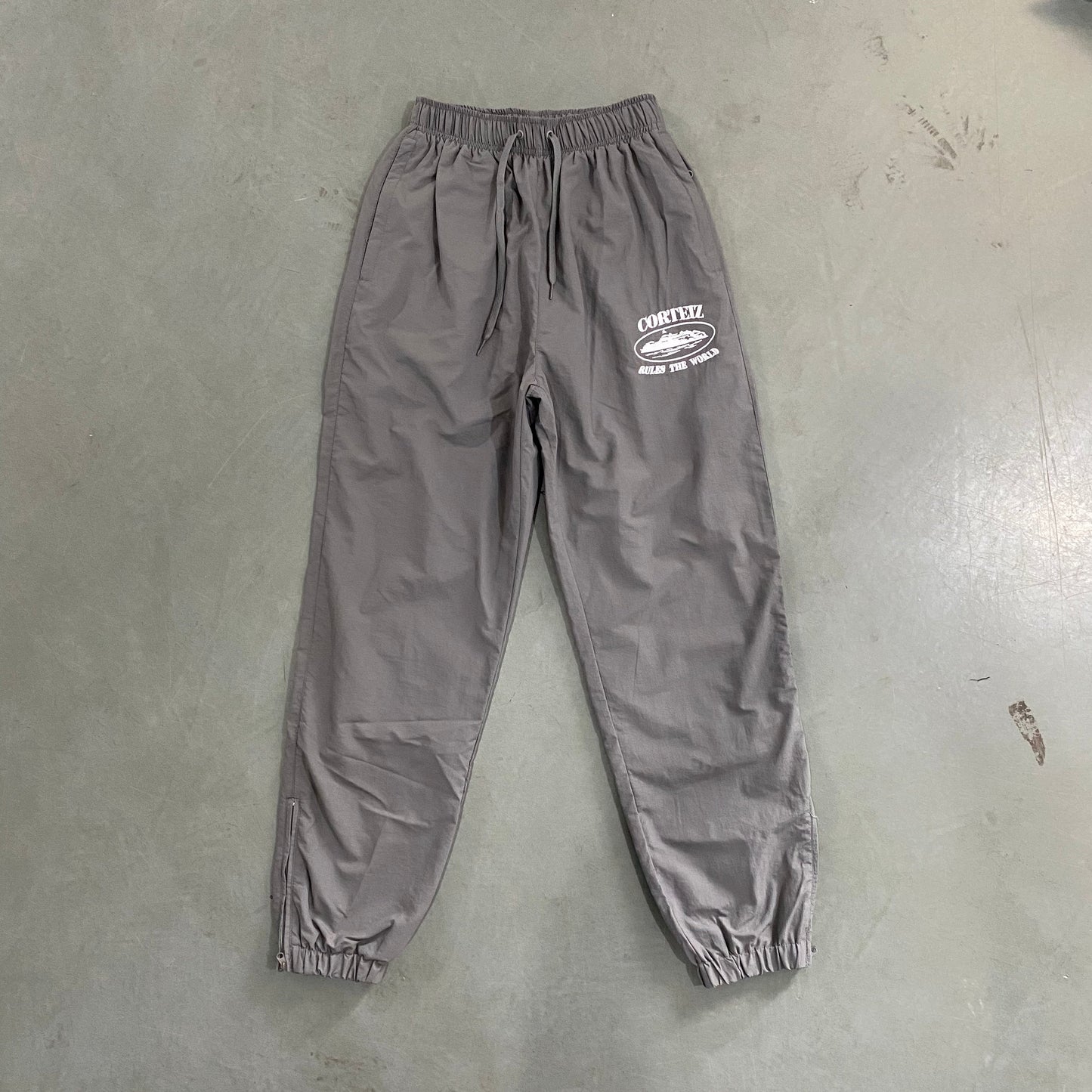 Gray shukushuku suit