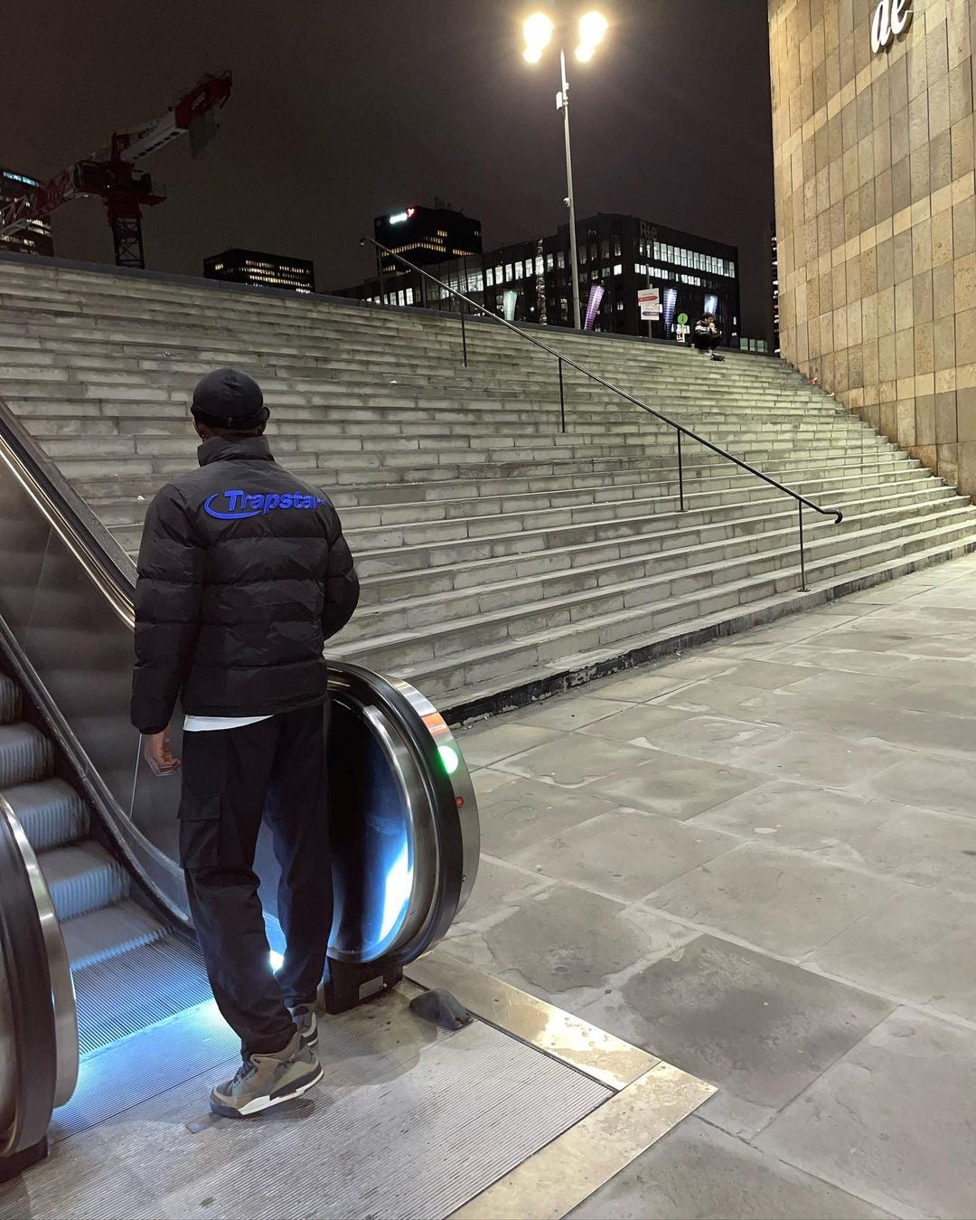 HYPERDRIVE PUFFER JACKET-blue black