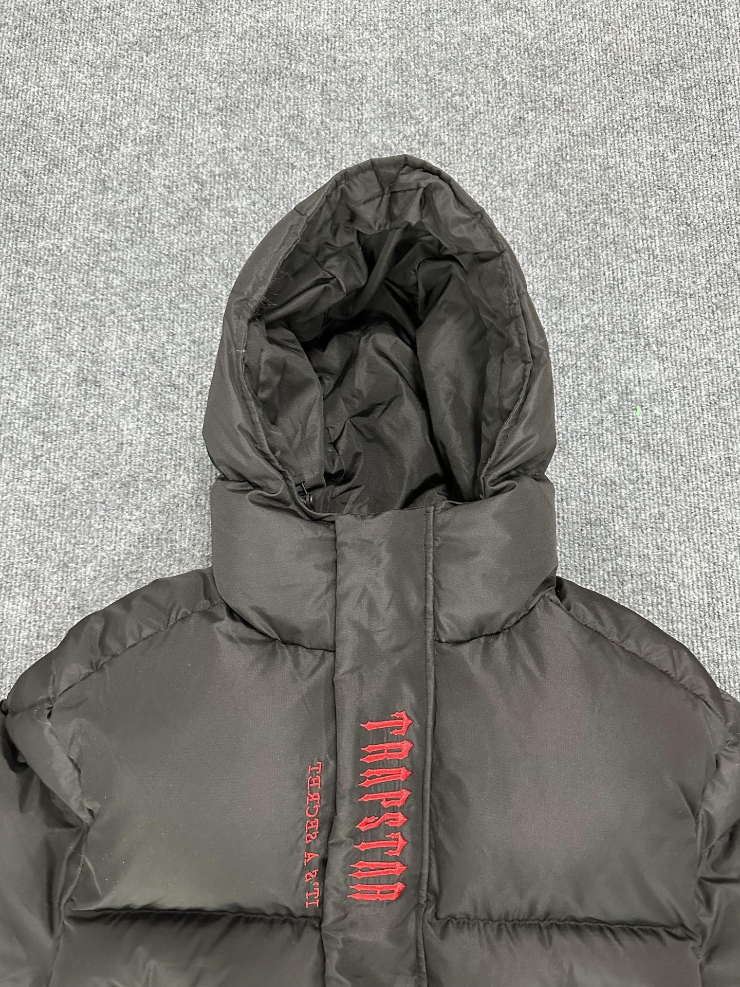 DECODED HOODED PUFFER 2.0 JACKET - RED