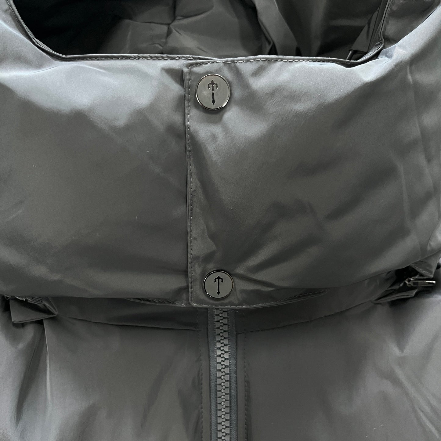 DETACHABLE HOODED PUFFER JACKET-stone