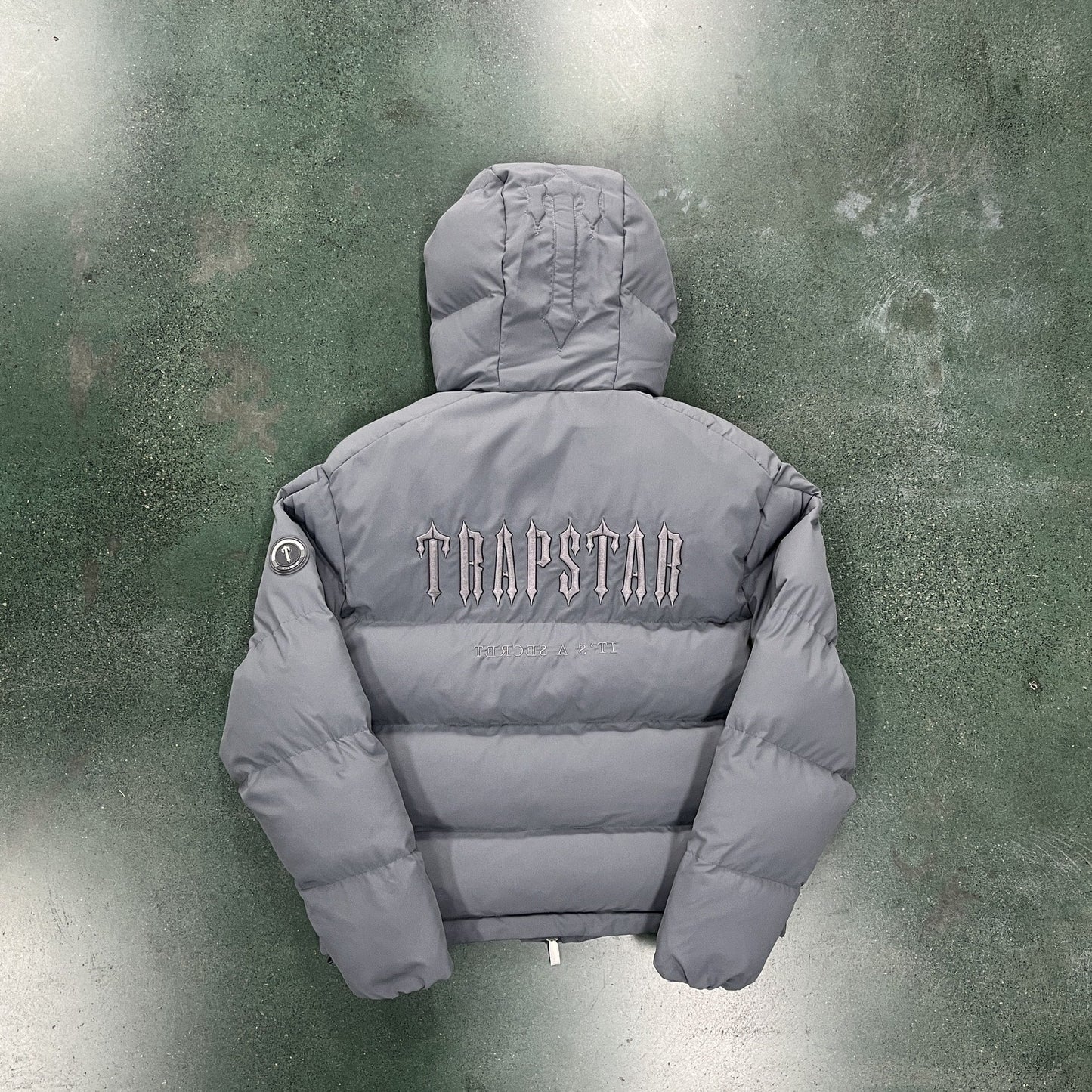 Decoded 2025 hooded puffer-GREY