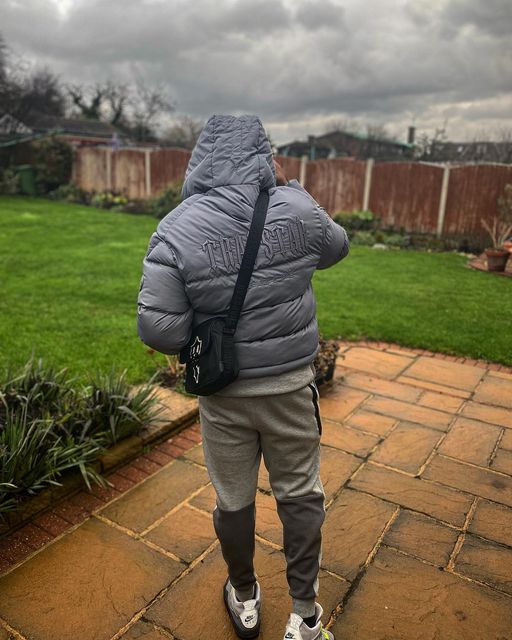 Decoded 2025 hooded puffer-GREY