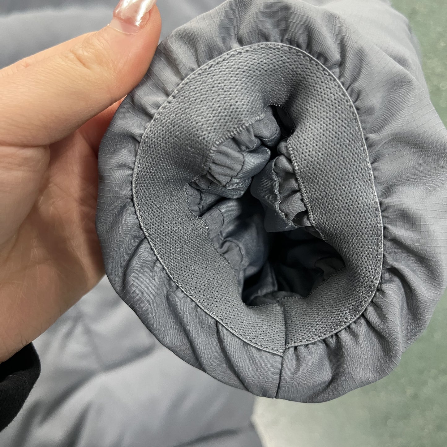 Decoded 2025 hooded puffer-GREY