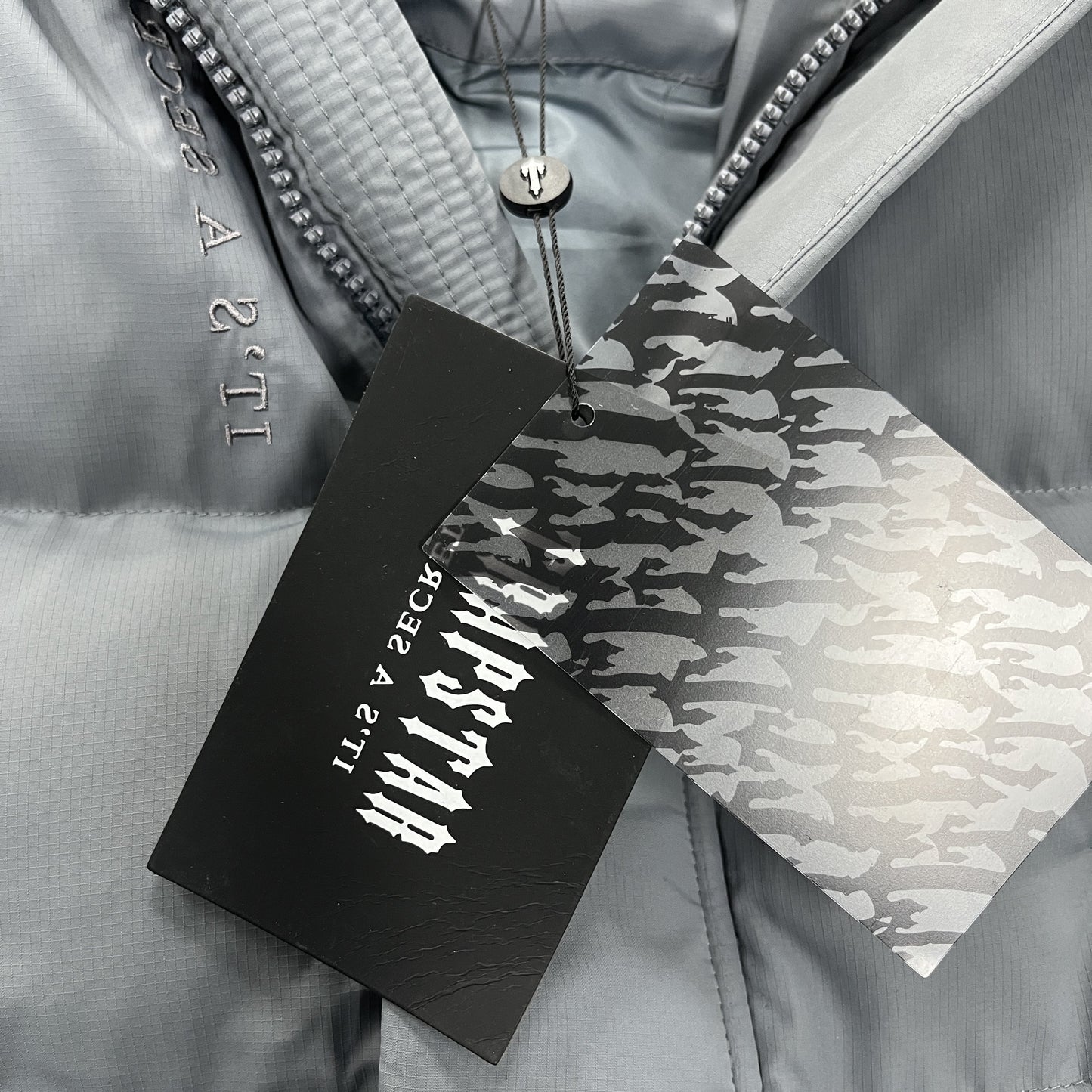 Decoded 2025 hooded puffer-GREY