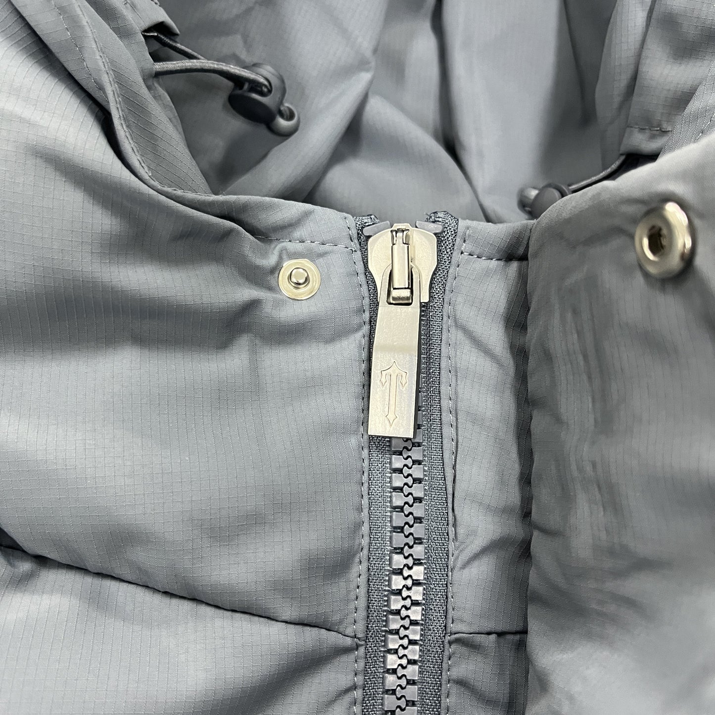 Decoded 2025 hooded puffer-GREY